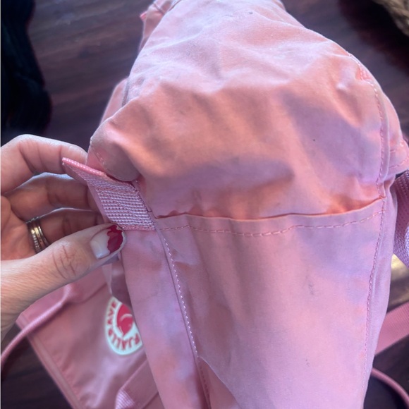 Kånken Mini Pink Backpack - Picture 5 of 7